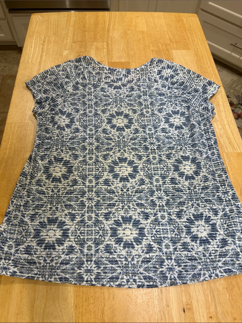 Aventura Blue and White Short-Sleeve Patterned Top - Picture 14 of 15